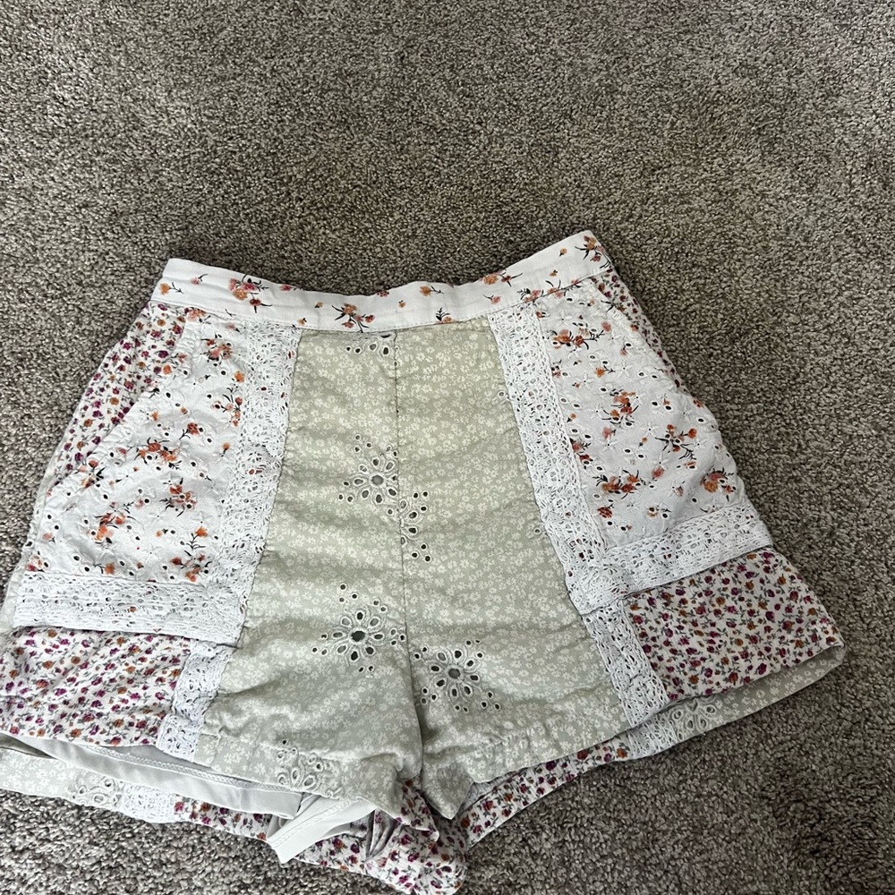 American Eagle Floral Patchwork Shorts